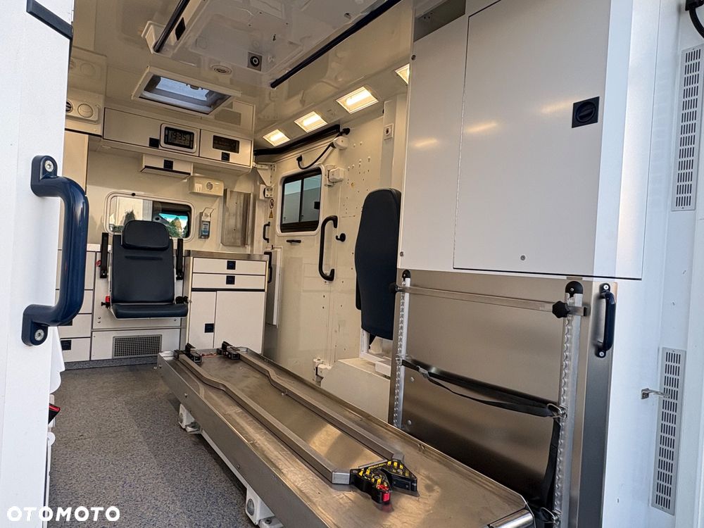 Mercedes-Benz SPRINTER 519CDI 3.0 V6 AUTOMAT 7G AMBULANS/KARETKA - 12