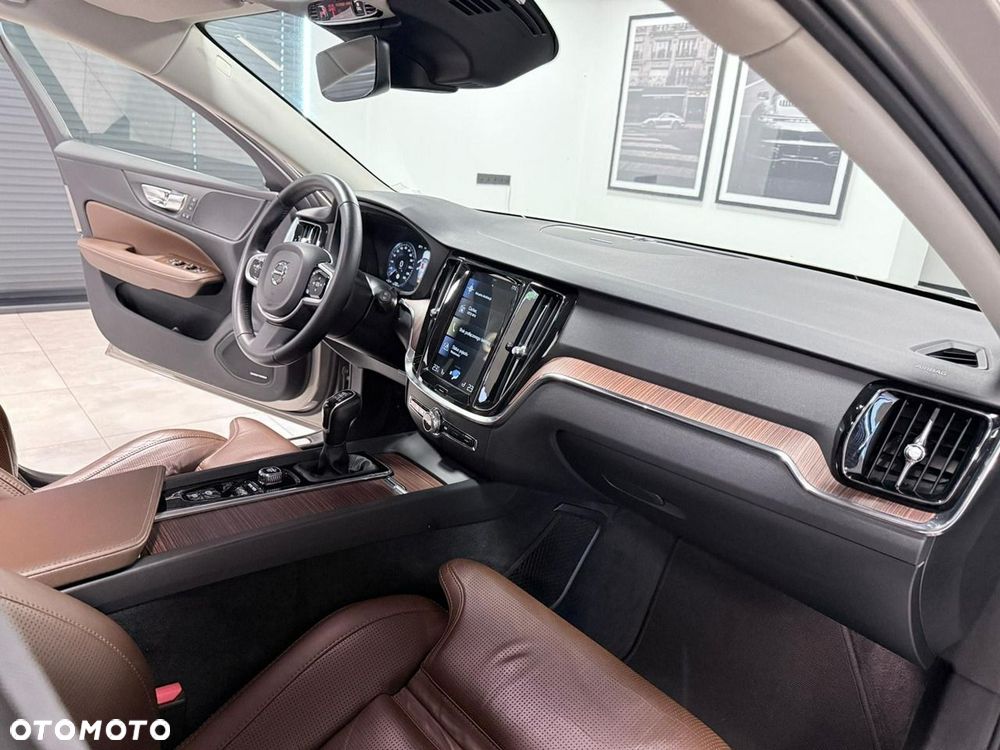 Volvo V60 D3 Inscription - 39