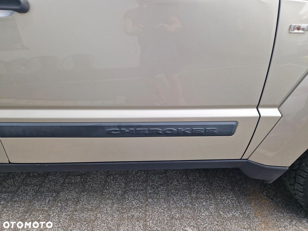 Jeep Cherokee - 6