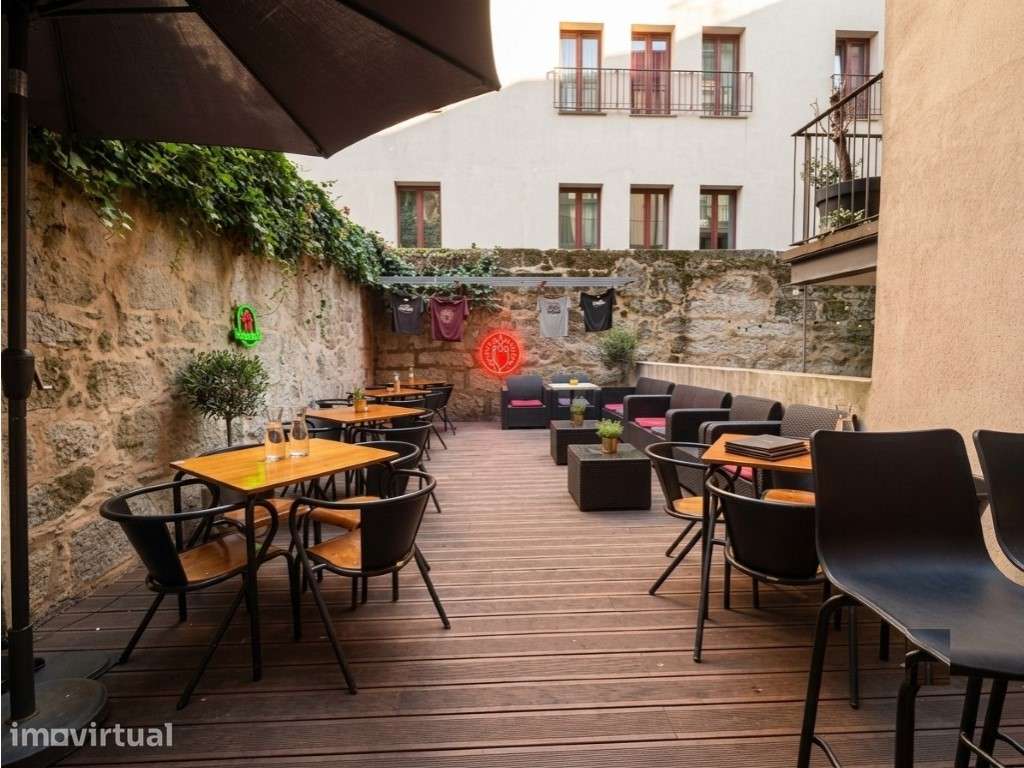 Trespasse de Restaurante/Bar no centro do Porto - Grande imagem: 2/30