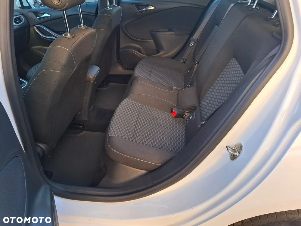 Opel Astra 1.6 CDTI Dynamic - 9