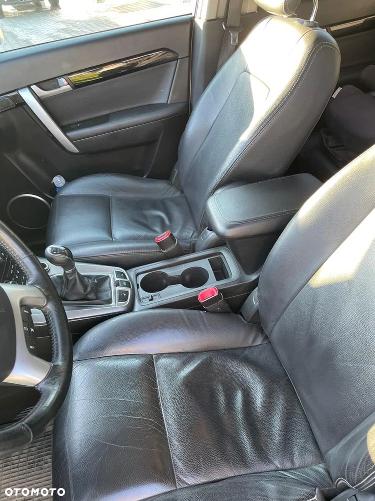 Chevrolet Captiva 2.2 D LT+ - 6