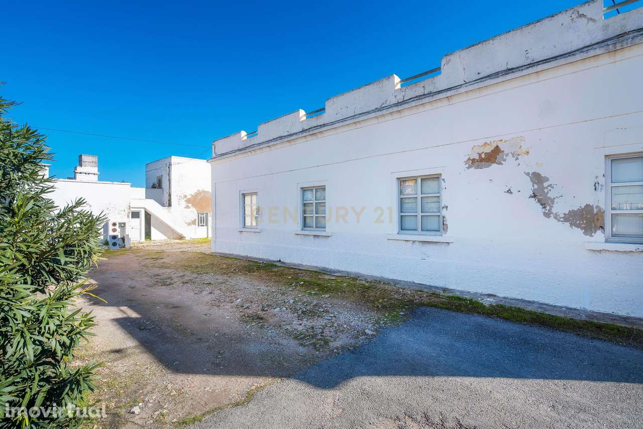 Moradia para reabilitar | Terrreno 4759m2 | Faro | Algarve - Grande imagem: 3/40