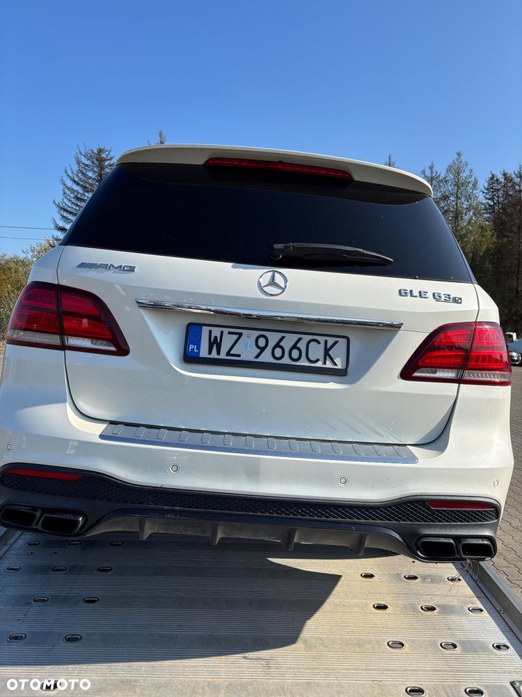 Mercedes-Benz GLE - 35