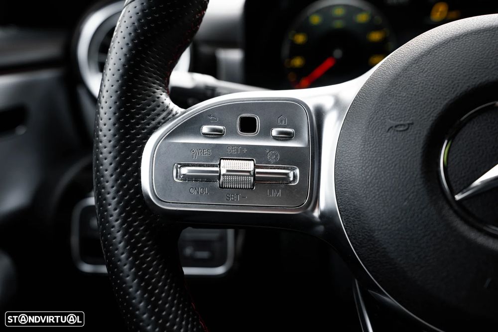 Mercedes-Benz CLA 200 d Shooting Brake AMG Line Aut. - 32