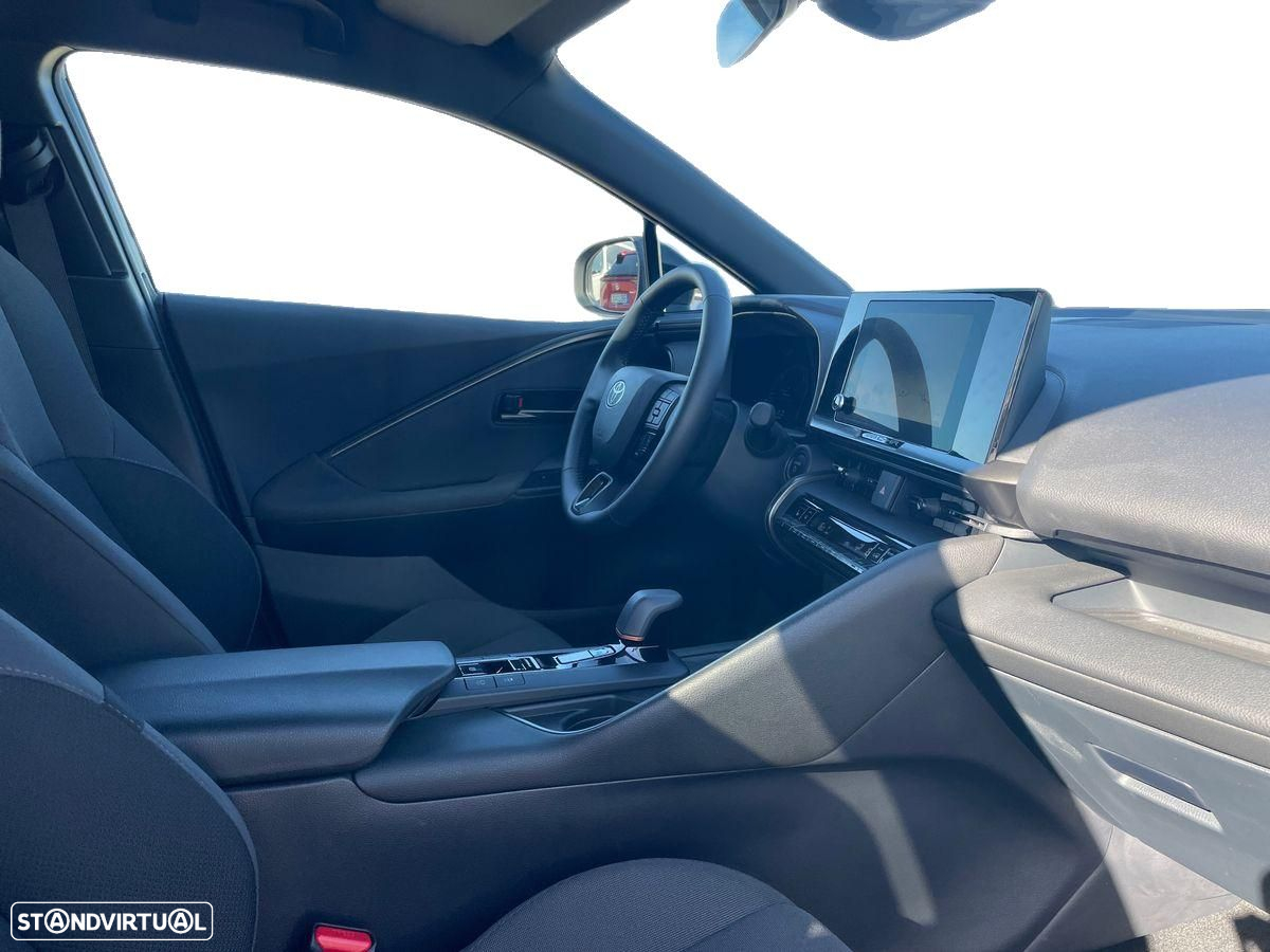 Toyota C-HR - 6