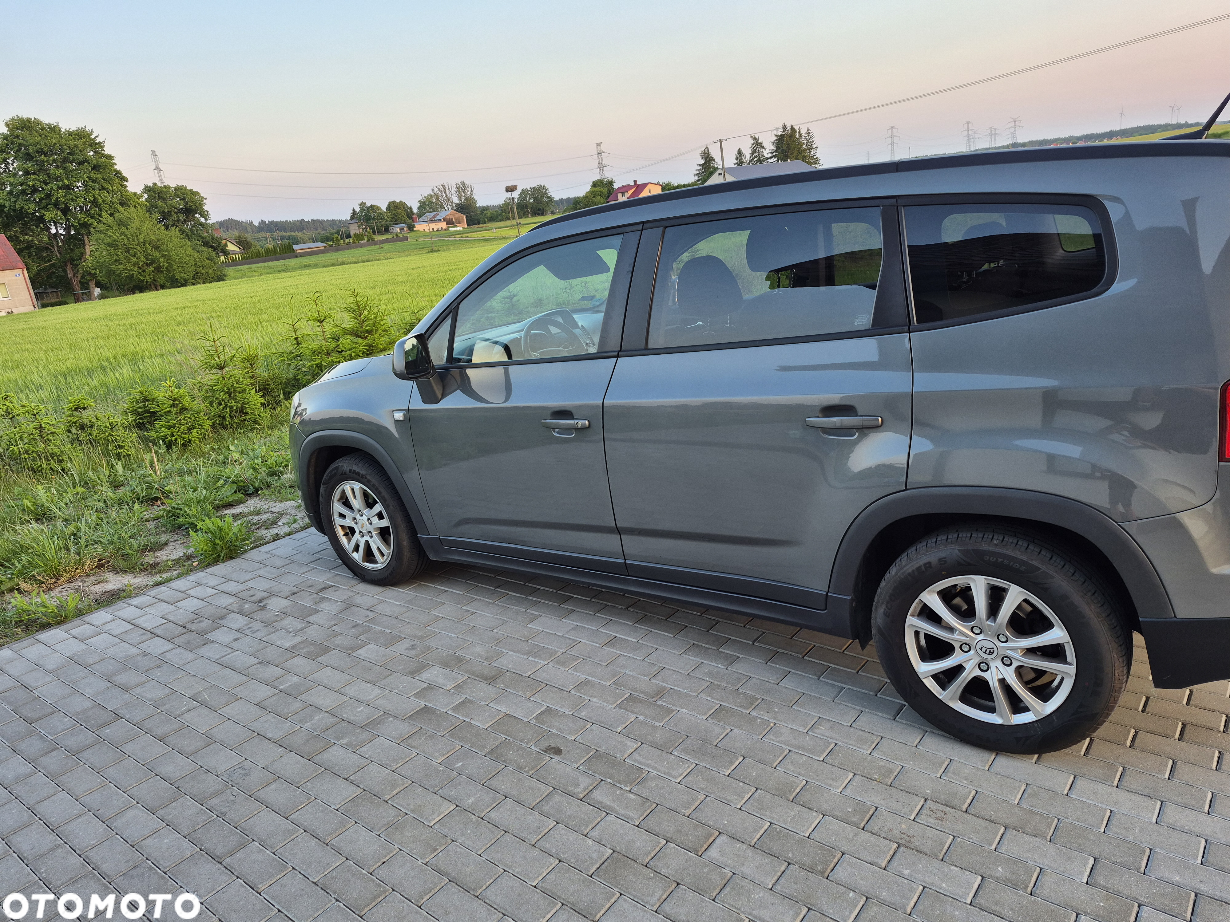 Chevrolet Orlando - 14