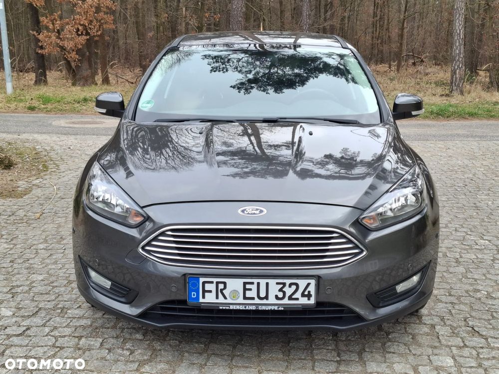 Ford Focus 1.0 EcoBoost Titanium - 4