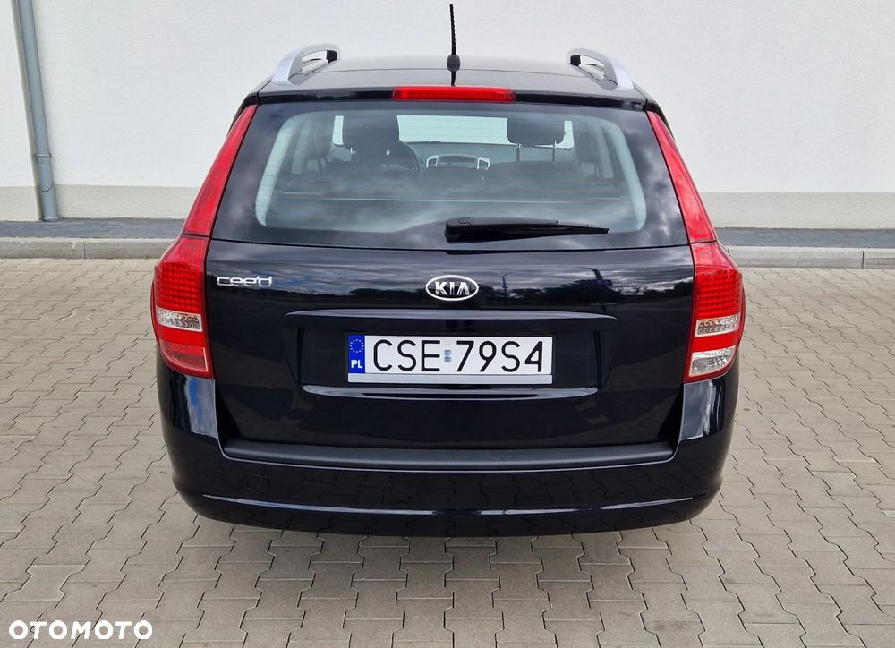 Kia Ceed - 5