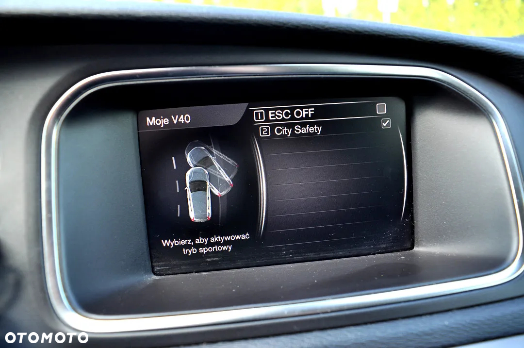 Volvo V40 D2 Drive-E Momentum - 26