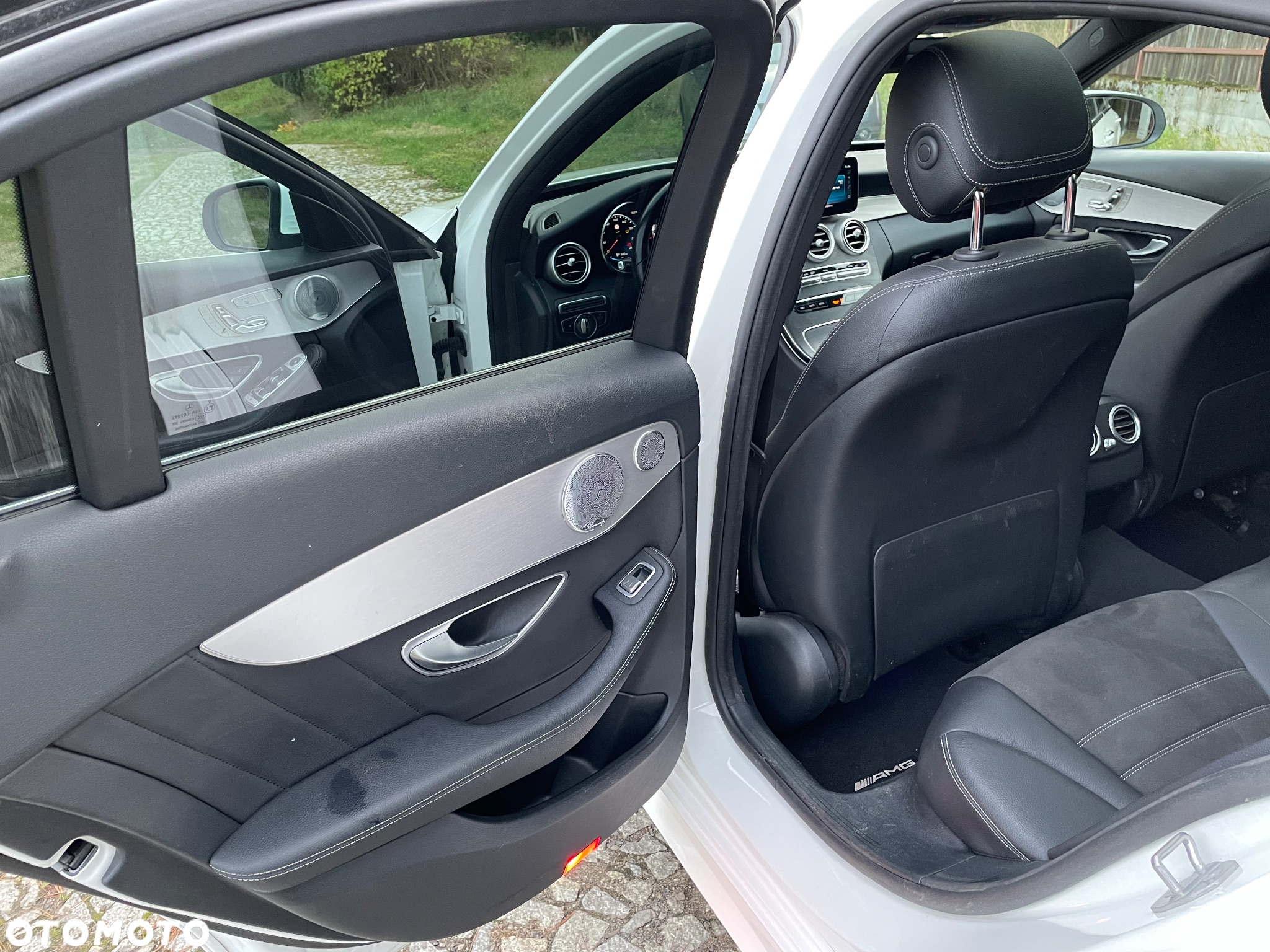 Mercedes-Benz Klasa C 220 d 9G-TRONIC - 27
