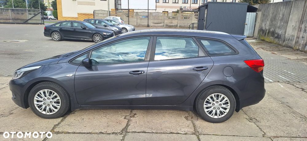 Kia Ceed - 1