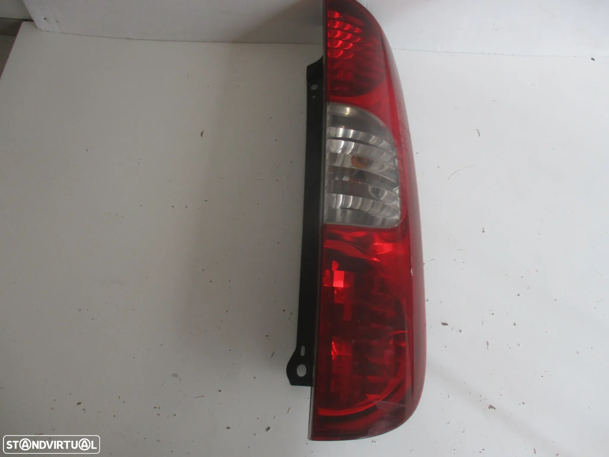 farol farolim fiat doblo 2005 direito - 1