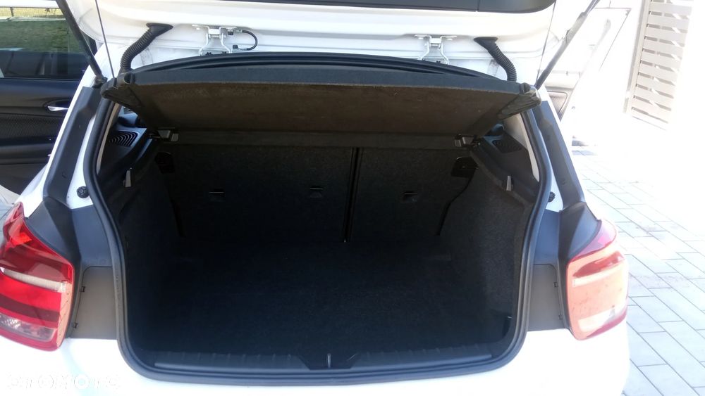 BMW Seria 1 114i - 22