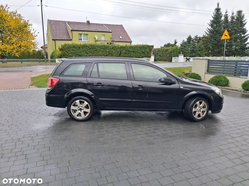Opel Astra 1.6 Caravan - 11