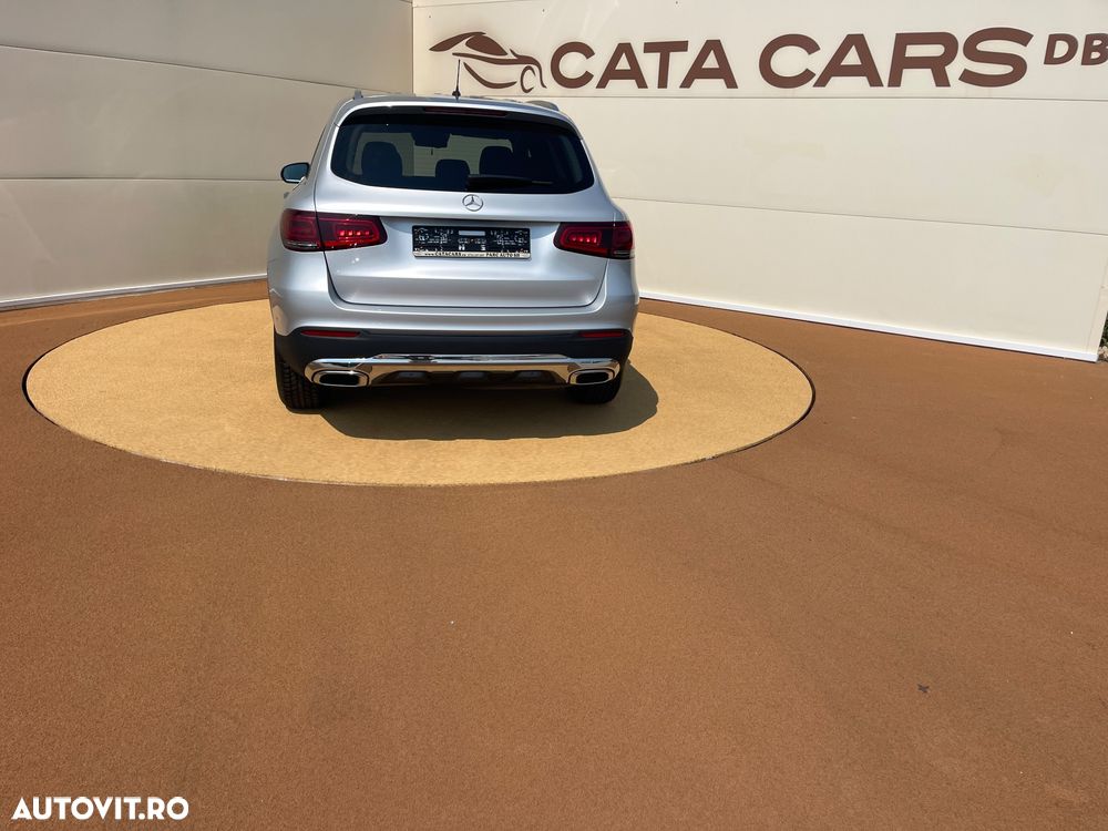 Mercedes-Benz GLC 300 d 4MATIC 9G-TRONIC - 12