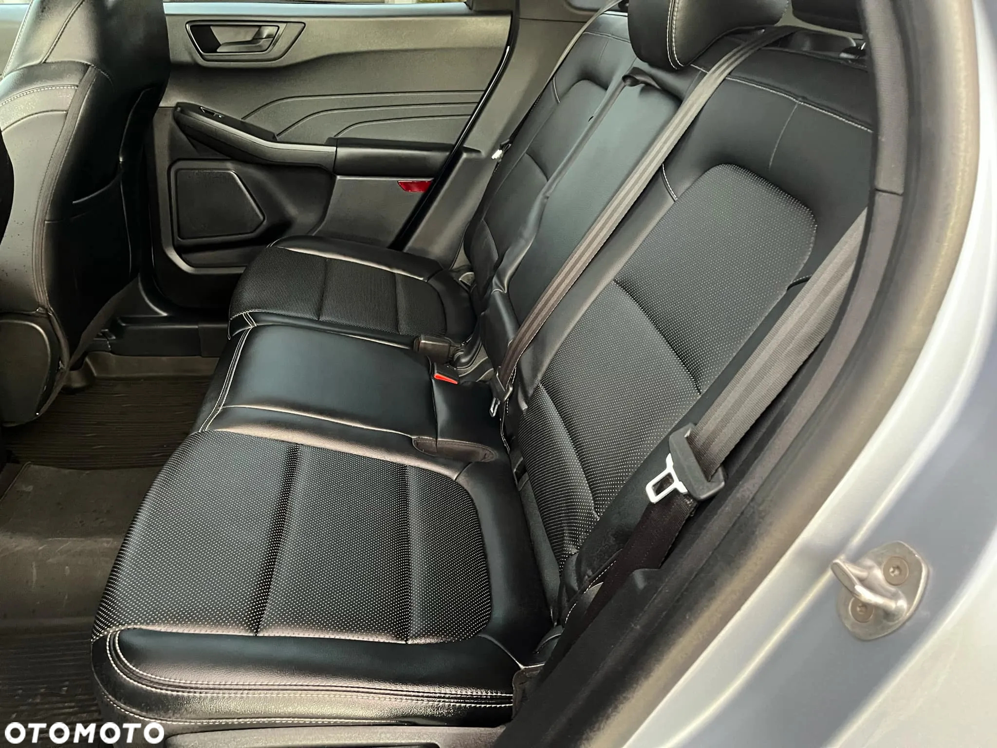 Ford Kuga - 7
