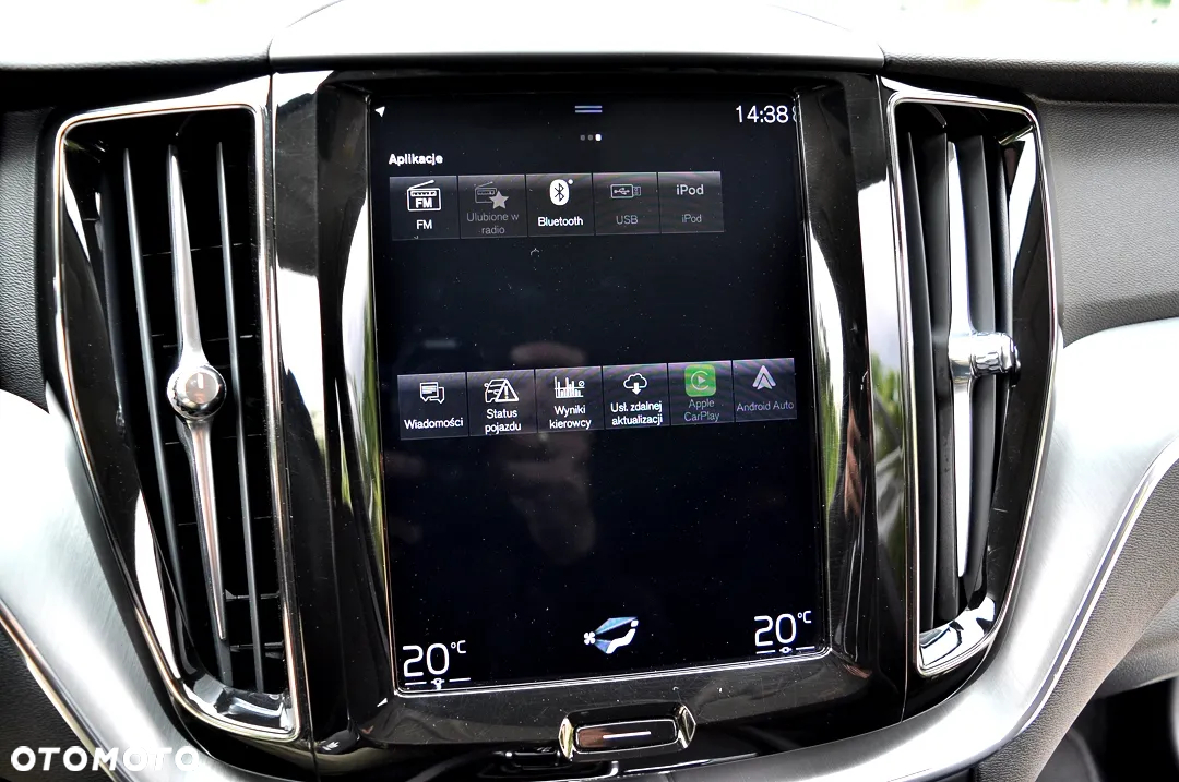 Volvo XC 60 T4 Momentum - 32