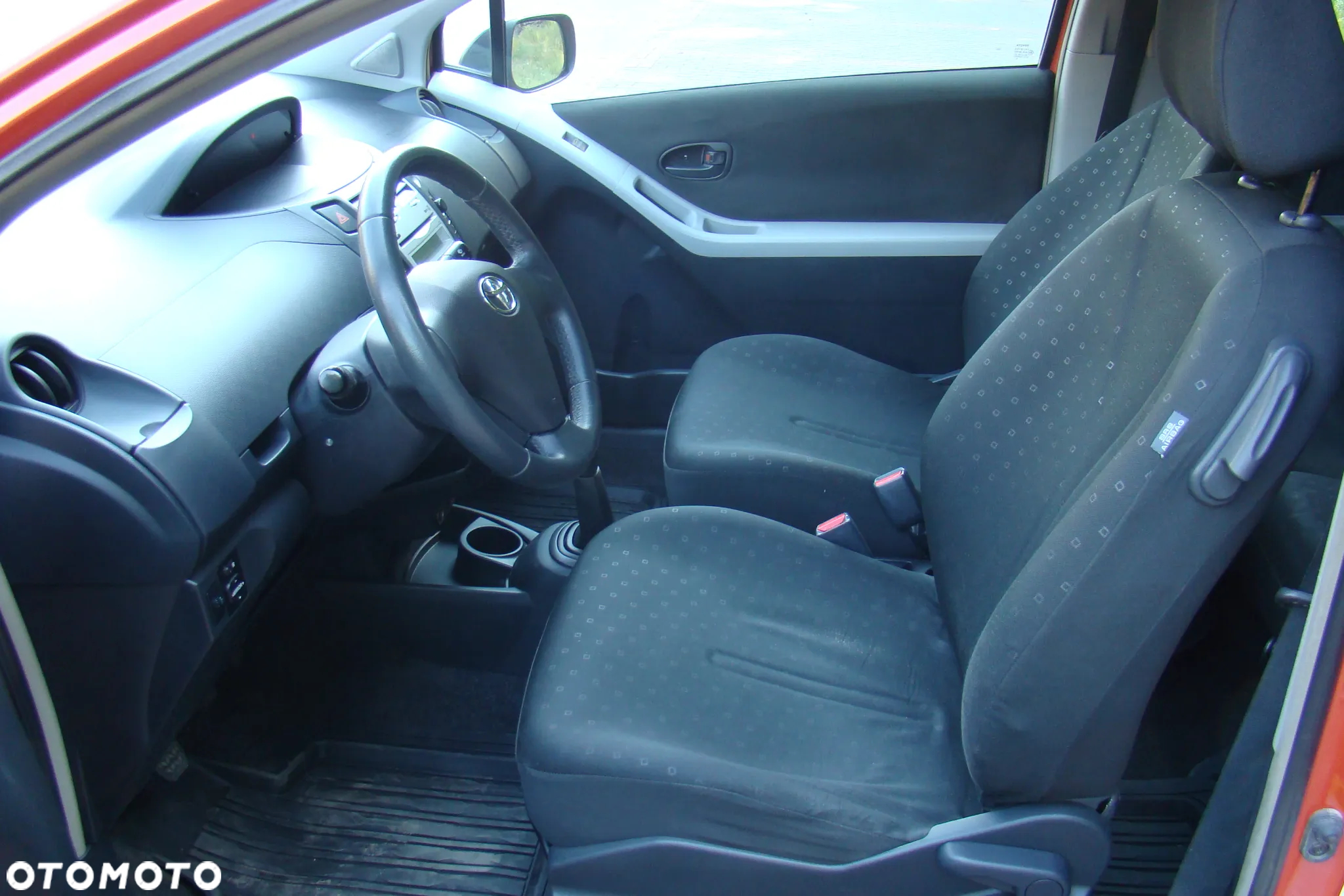 Toyota Yaris 1.4 D-4D Sol - 8