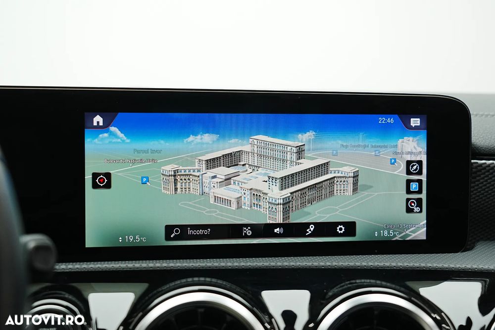 Mercedes-Benz CLA 180 7G-DCT Special Edition - 37