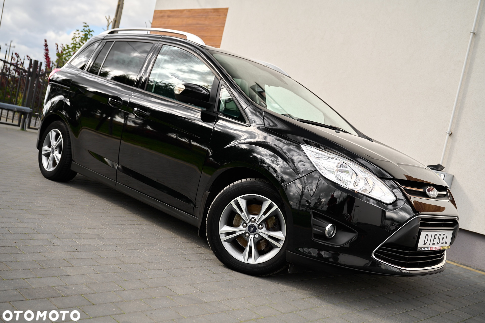 Ford Grand C-MAX - 3