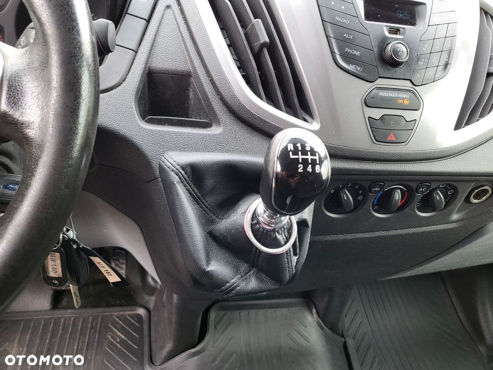 Ford Transit - 17