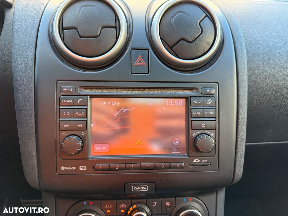 Nissan Qashqai 2.0 DCI 4 x 4 DPF Aut I-Way - 13