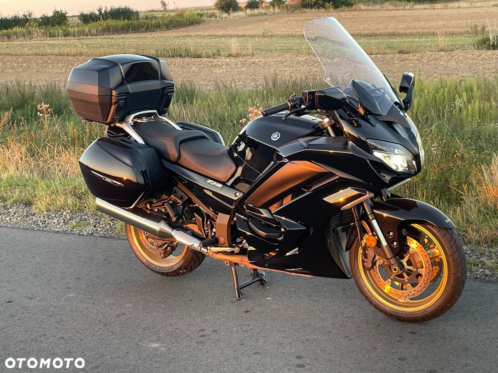 Yamaha FJR - 6