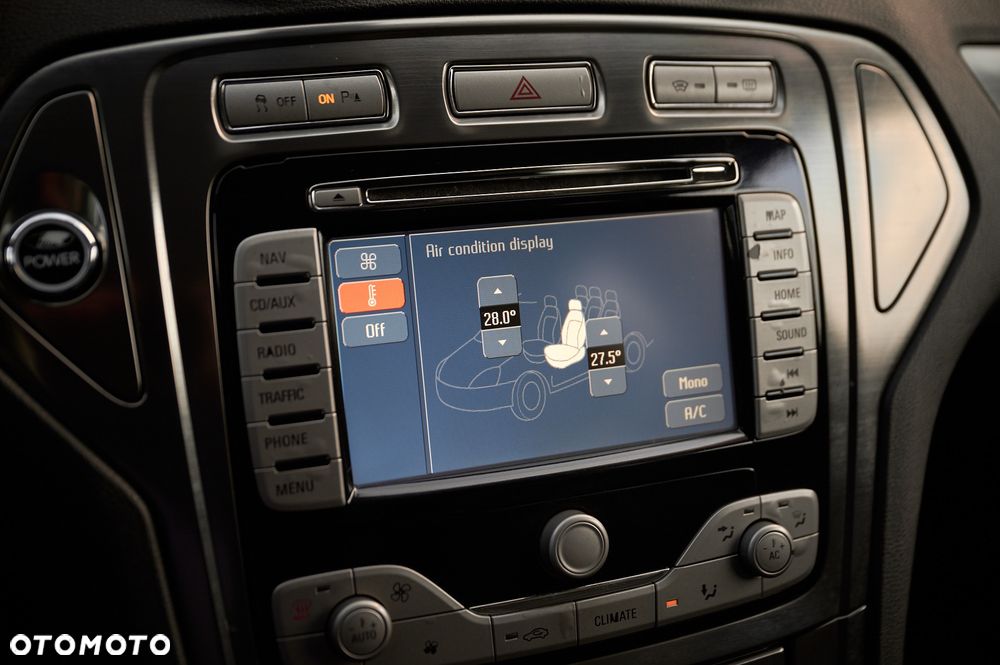 Ford Mondeo - 35