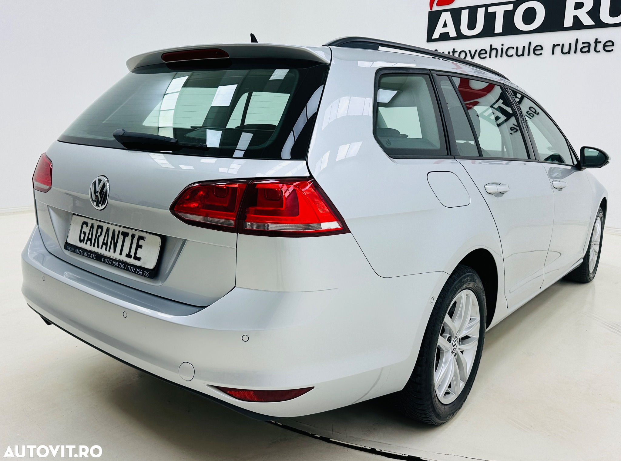 Volkswagen Golf 1.6 TDI BlueMotion Technology Comfortline - 3