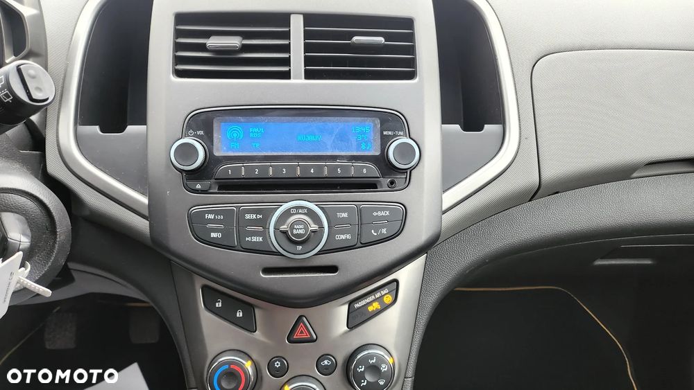 Chevrolet Aveo 1.2 LT+ - 12