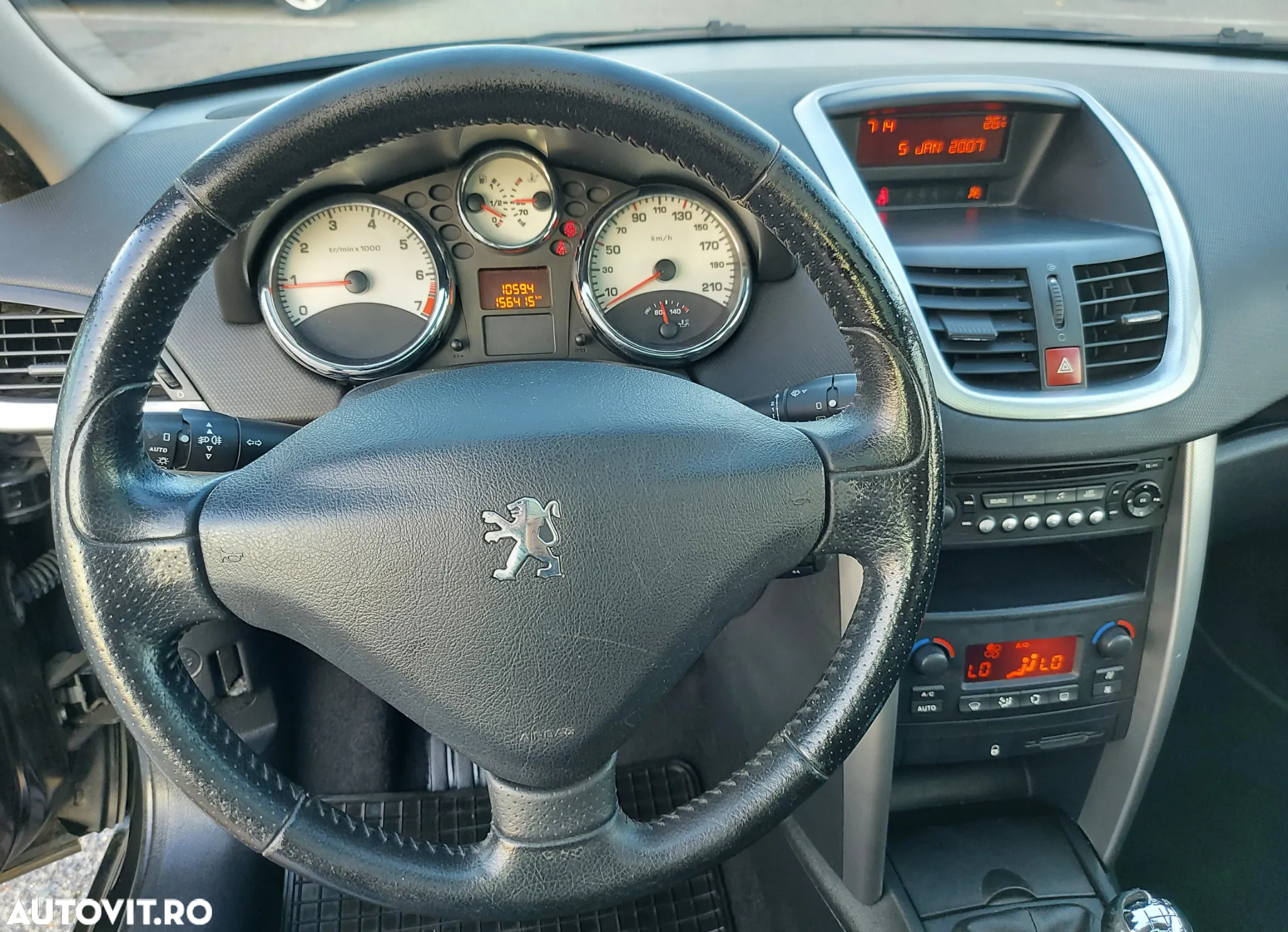 Peugeot 207 - 16