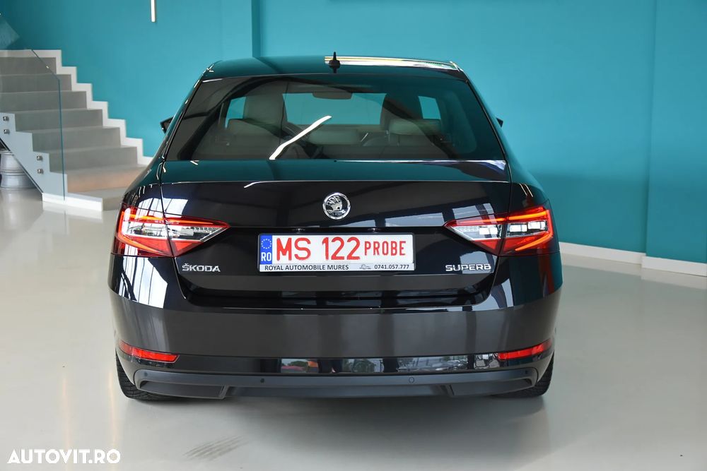 Skoda Superb 2.0 TDI DSG L&K - 11