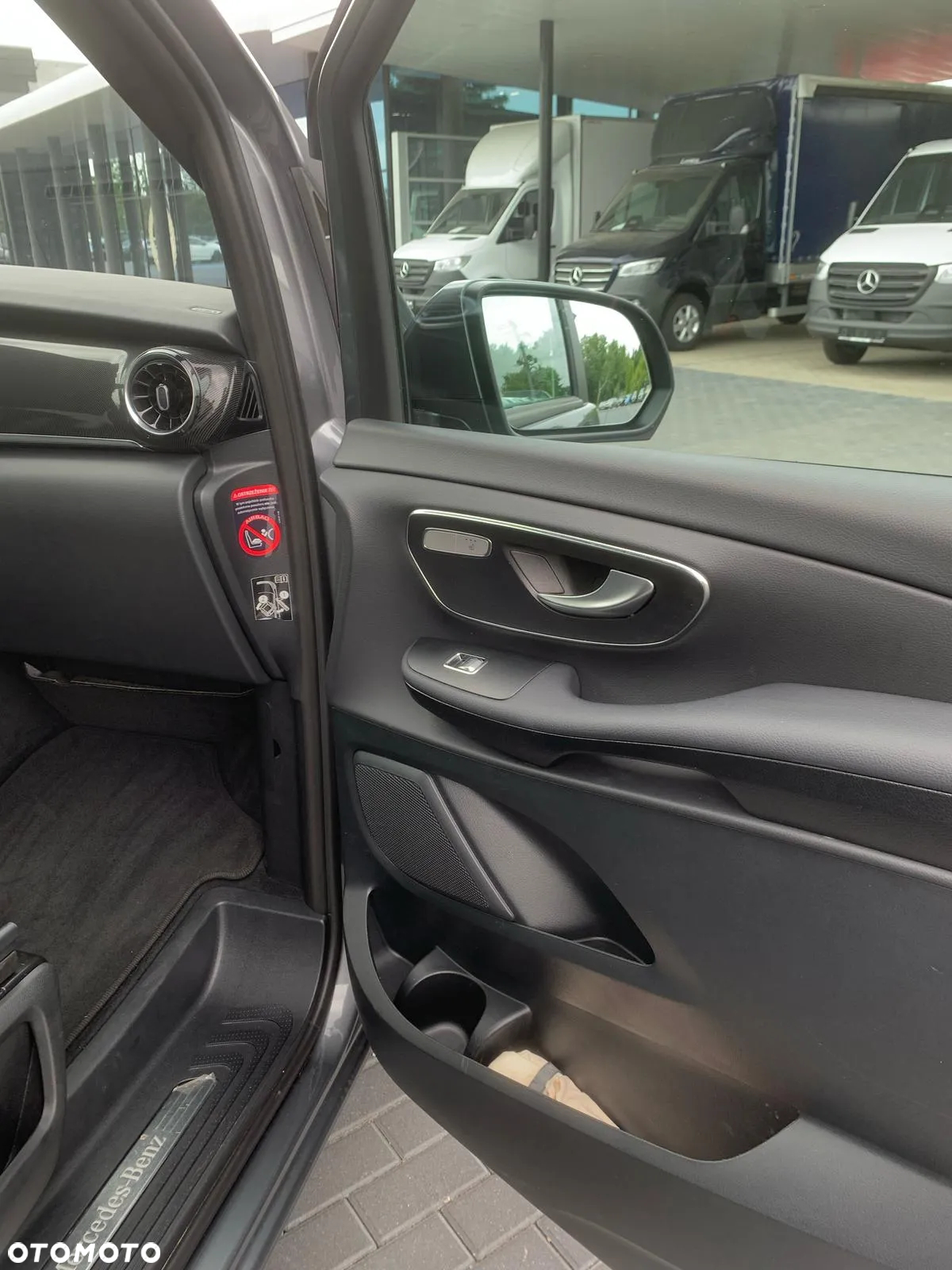 Mercedes-Benz Klasa V 300 d 4-Matic Exclusive 9G-Tronic (d³ugi) - 14