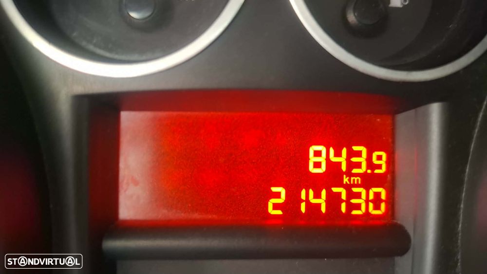 Peugeot 308 1.6 HDi Premium - 20