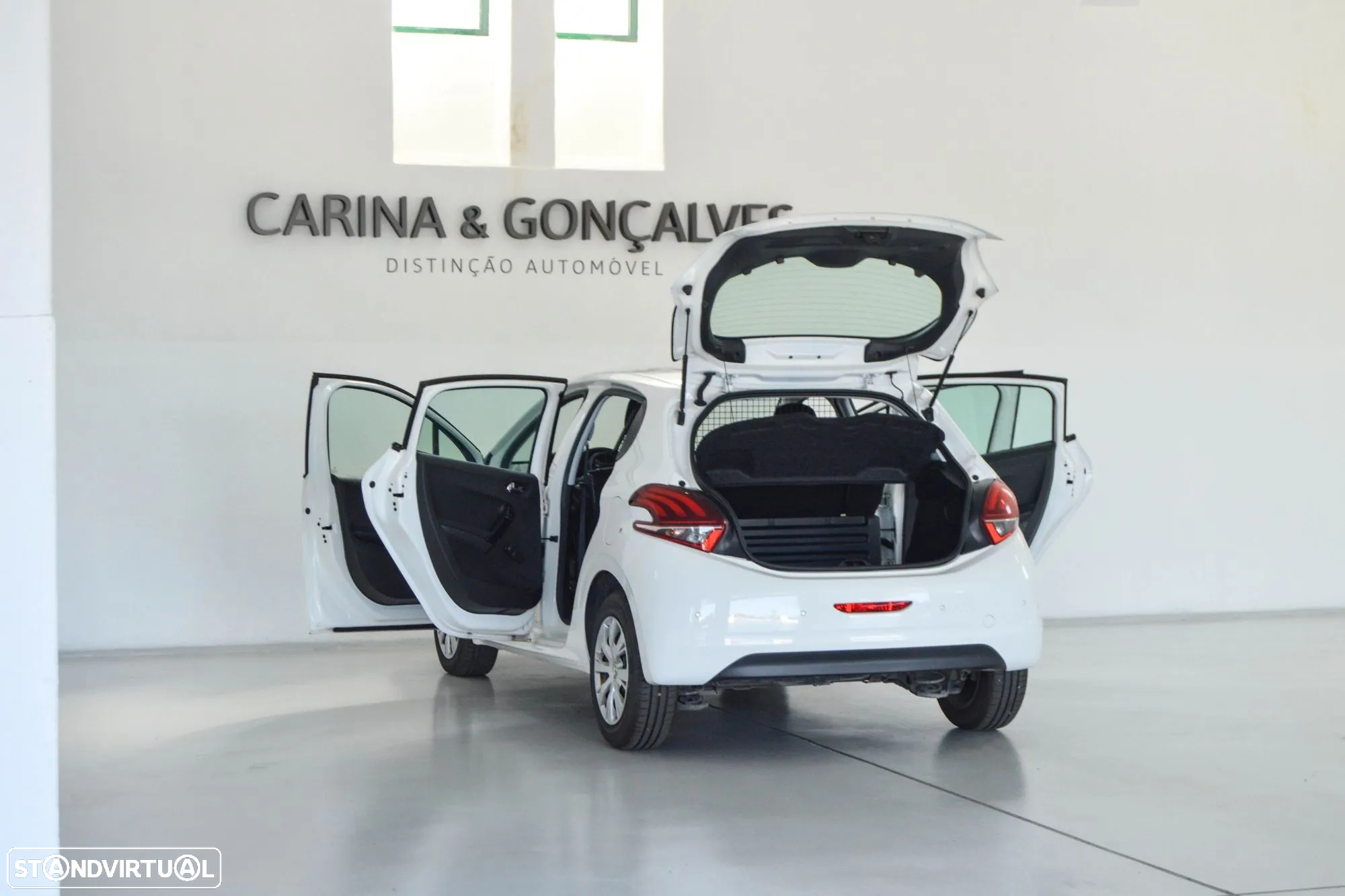 Peugeot 208 Van 1.5 BlueHDI 2L - IVA dedutível - 10