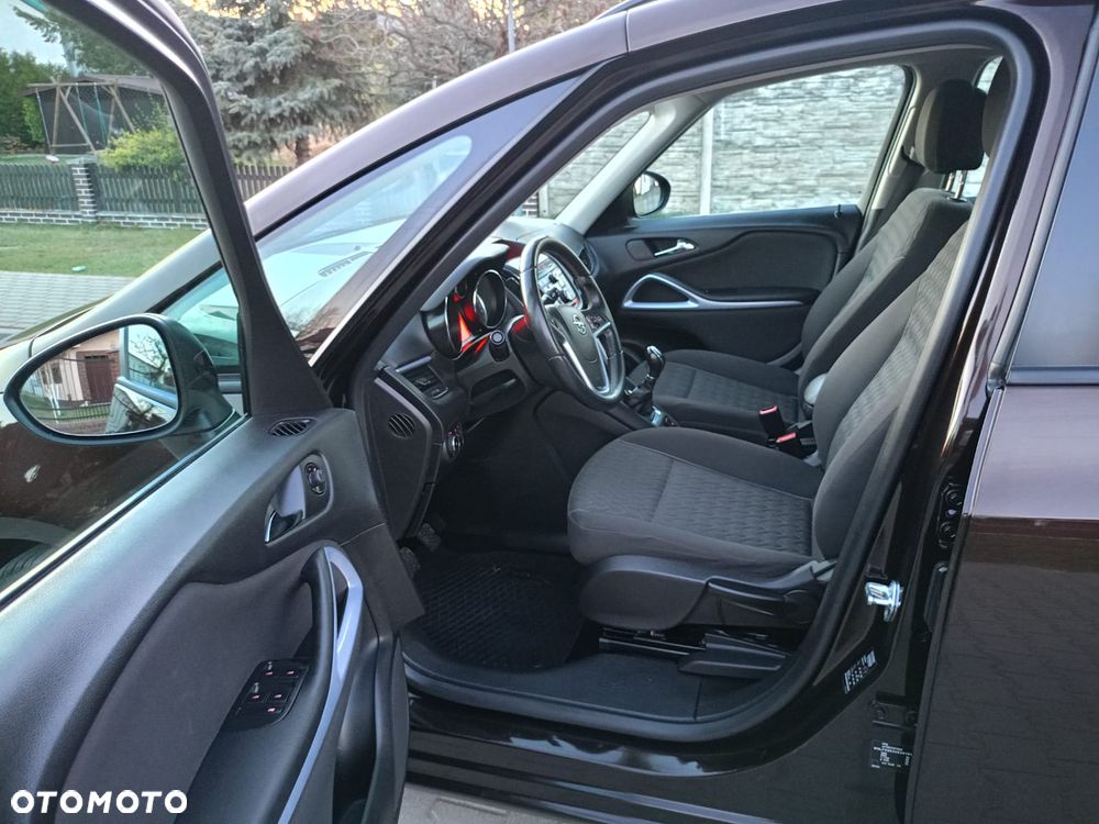 Opel Zafira - 9