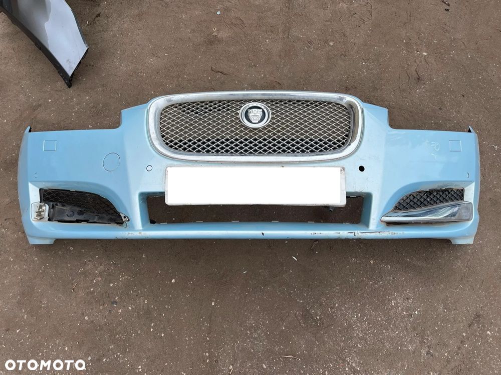 Zderzak przedni Jaguar XF X250 - 2