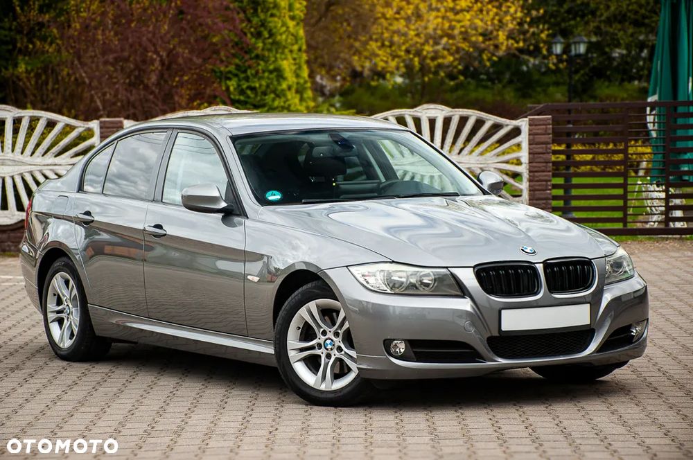 BMW Seria 3 318i - 34