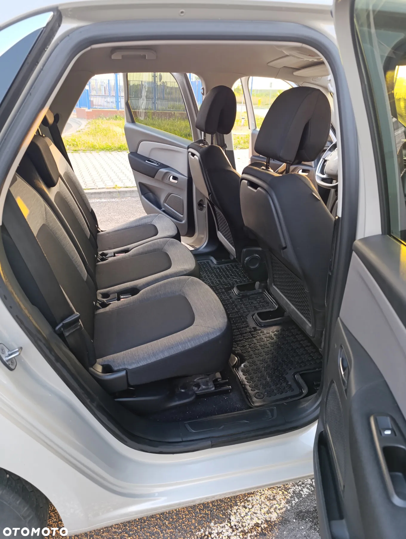 Citroën C4 Picasso 1.2 PureTech MoreLife S&S - 9