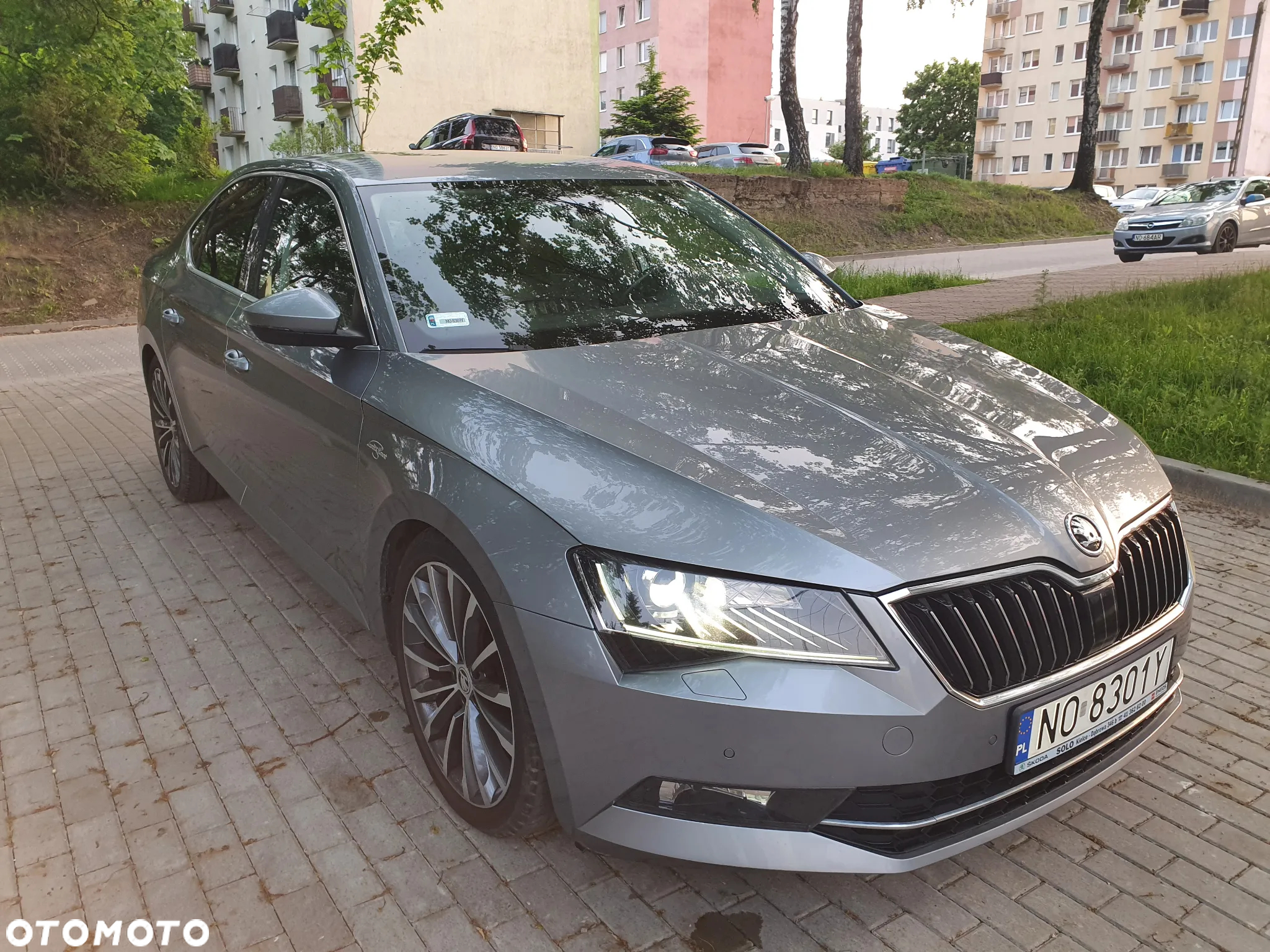 Skoda Superb 2.0 TSI L&K DSG - 18