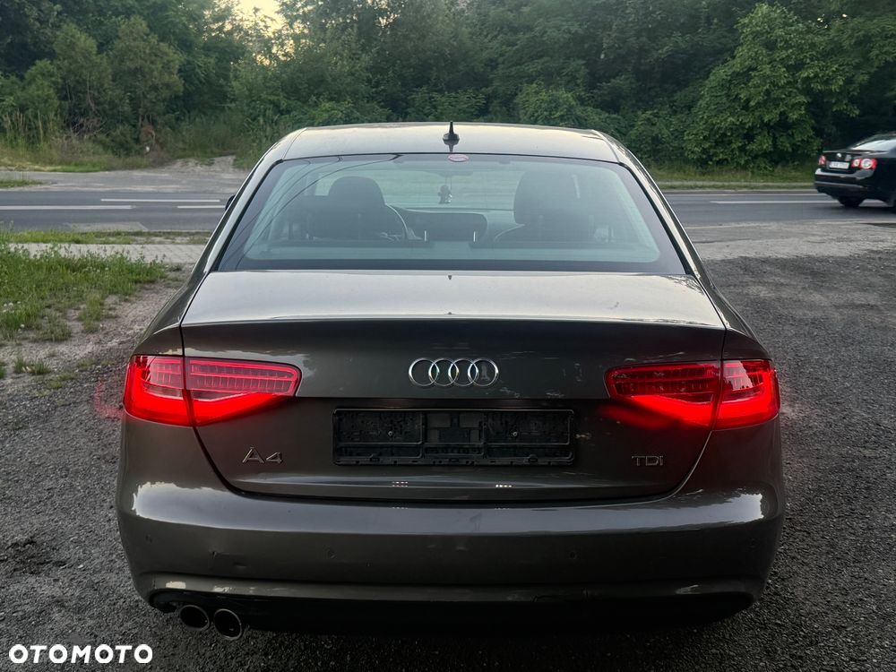 Audi A4 Limousine 2.0 TDI DPF multitronic Attraction - 7
