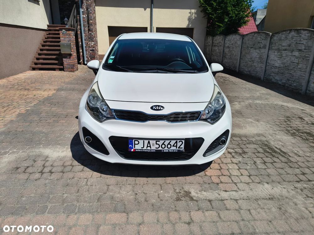 Kia Rio - 2