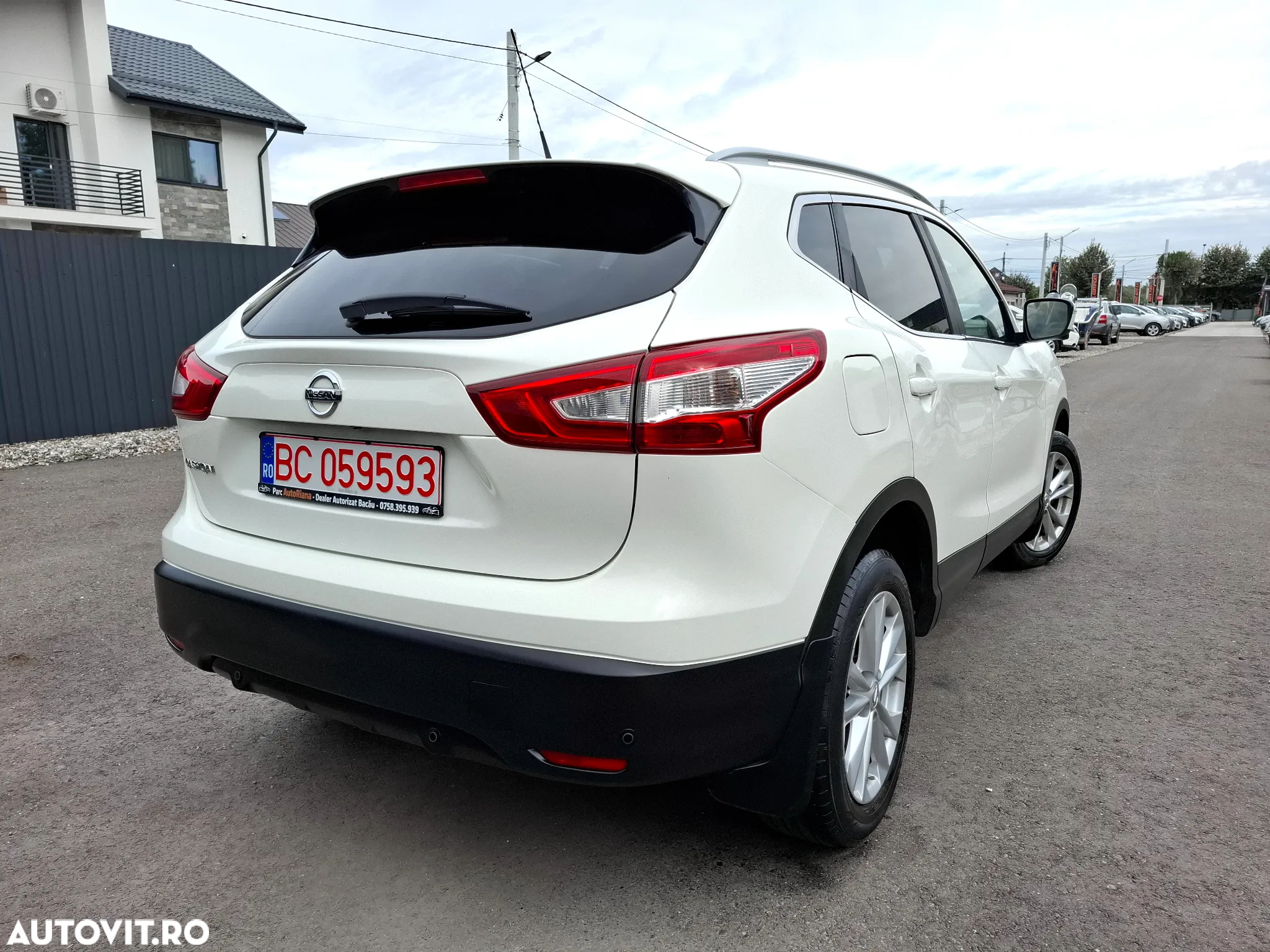 Nissan Qashqai 1.6 DCI ALL-MODE 4x4i TEKNA - 3