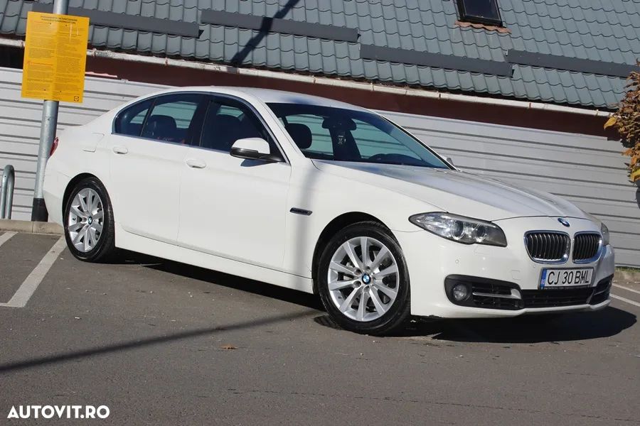 BMW Seria 5 525d xDrive AT - 3