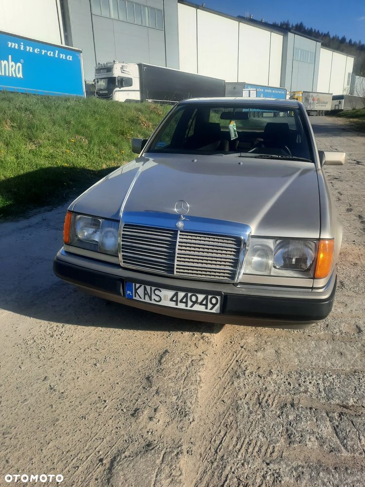 Mercedes-Benz W124 (1984-1993) - 10