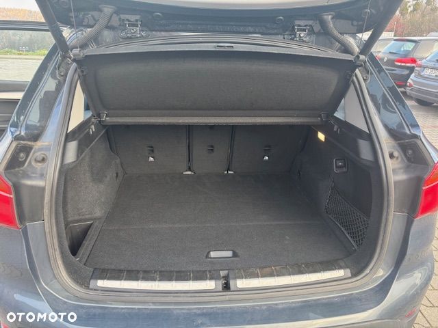 BMW X1 sDrive18i - 10