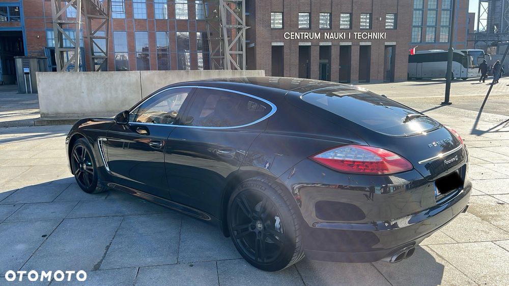 Porsche Panamera 4S PDK - 4