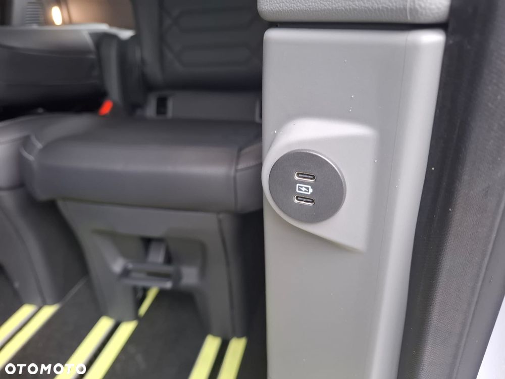 Ford Tourneo Custom 2.5 PHEV CVT 340 L2 Titanium X - 25