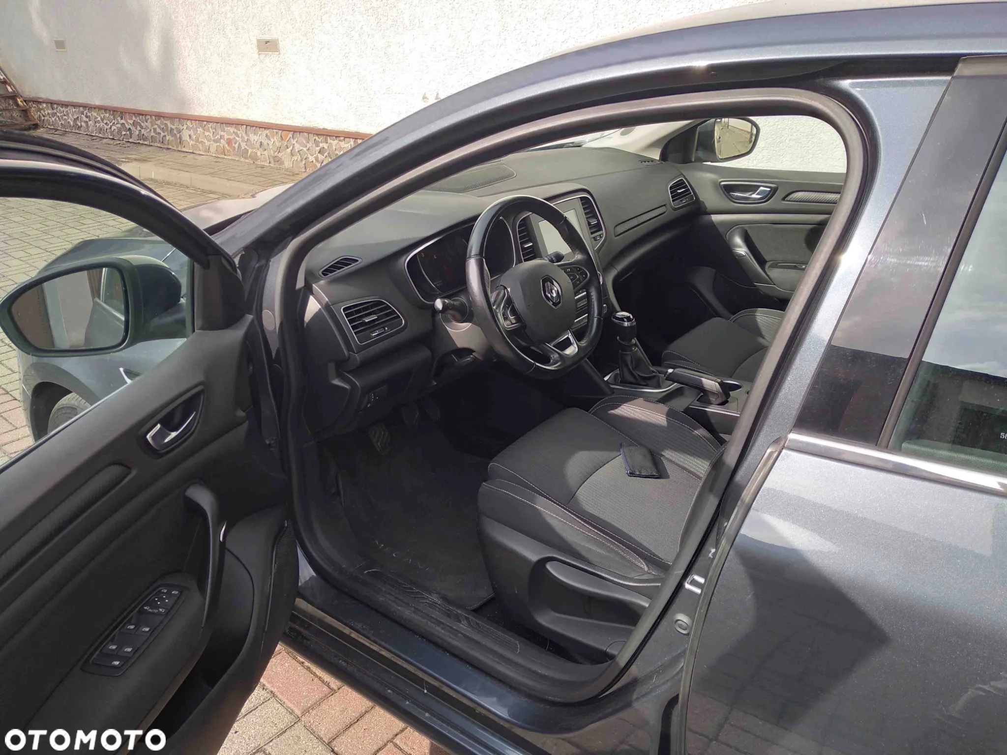 Renault Megane 1.5 dCi Life - 6